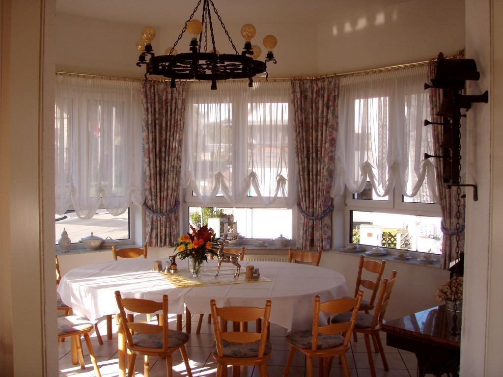 Hotel Dreischlaeger Hof Neustadt  Zewnętrze zdjęcie