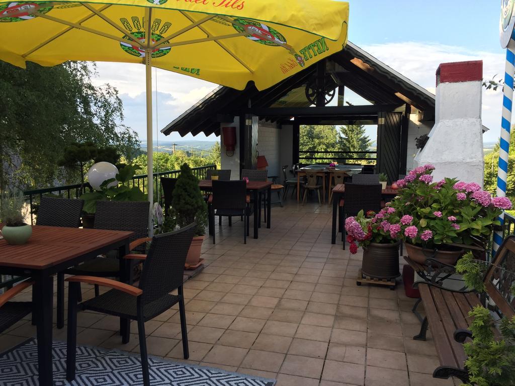 Hotel Dreischlaeger Hof Neustadt  Zewnętrze zdjęcie